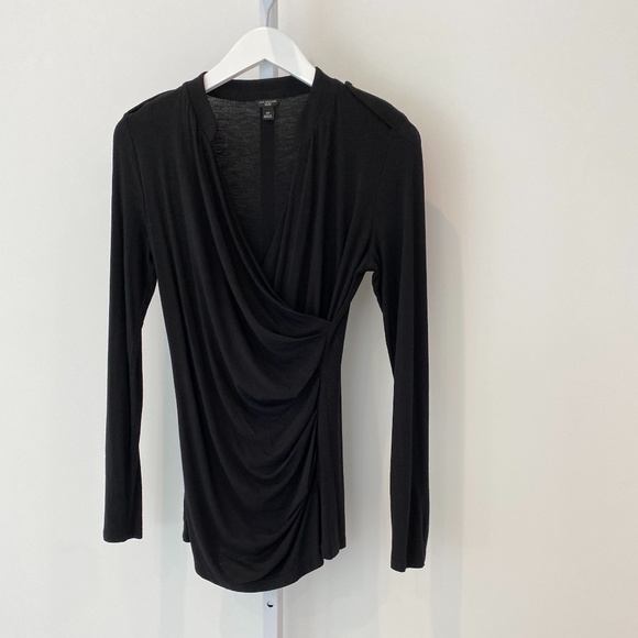 ANN TAYLOR BLACK FAUX WRAP TOP SIZE SMALL PETITE NWOTS! - Picture 5 of 16